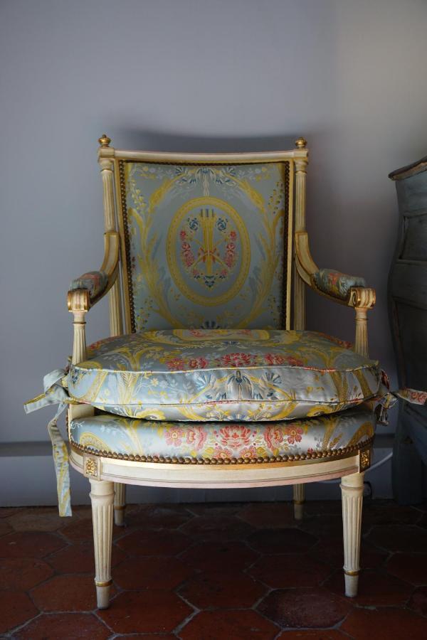 Manoir De La Comtesse Apartment Chailly-en-Biere Екстериор снимка