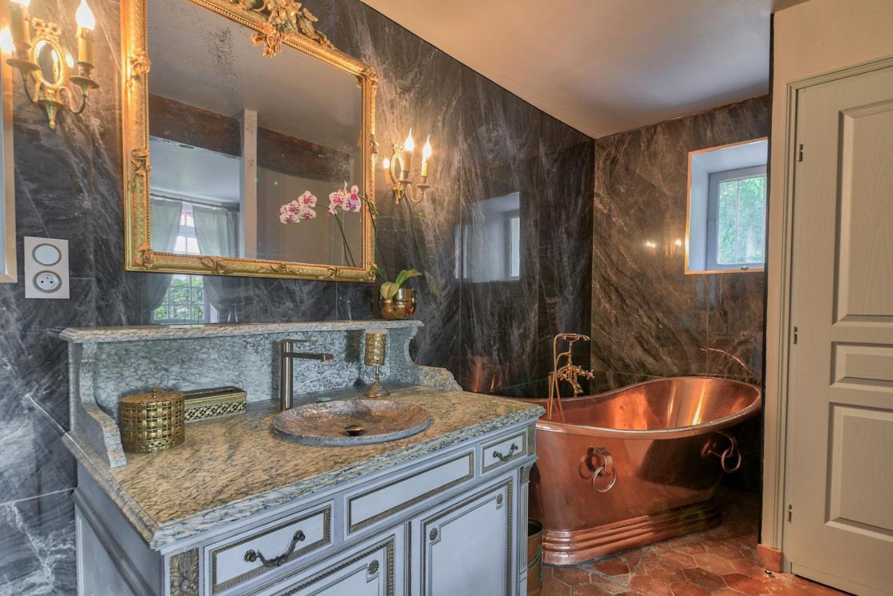 Manoir De La Comtesse Apartment Chailly-en-Biere Екстериор снимка